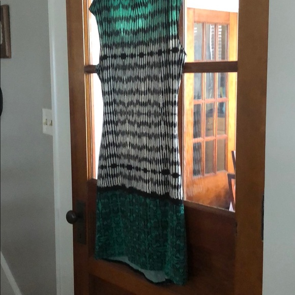MAX STUDIO DRESS, NWT - Picture 2 of 4